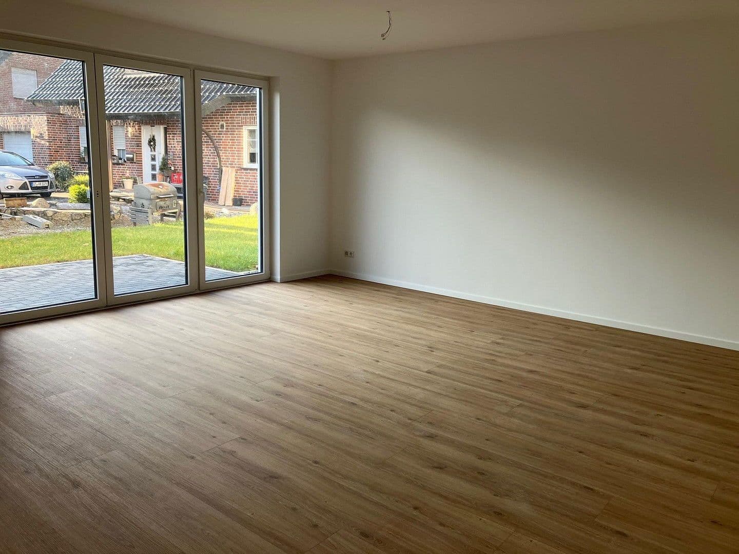Predaj domu 166 m², pozemek 170 m², Teutoburger Weg 83b, Schloß Holte-Stukenbrock, Severné Porýnie - Westfálsko Predaj domu 166 m², pozemek 170 m², Teutoburger Weg 83b, Schloß Holte-Stukenbrock, Severné Porýnie - Westfálsko