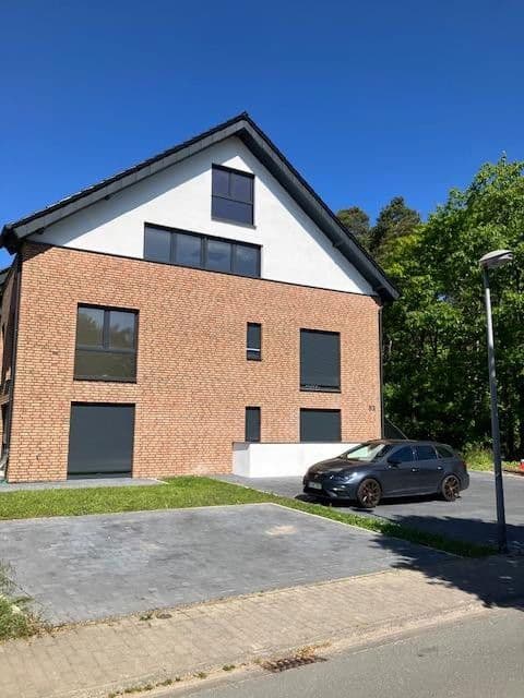Predaj domu 166 m², pozemek 170 m², Teutoburger Weg 83b, Schloß Holte-Stukenbrock, Severné Porýnie - Westfálsko Predaj domu 166 m², pozemek 170 m², Teutoburger Weg 83b, Schloß Holte-Stukenbrock, Severné Porýnie - Westfálsko