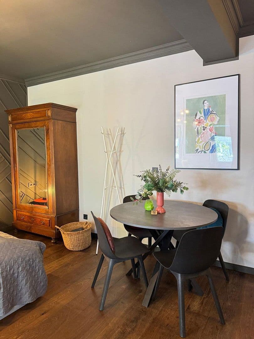 Prenájom bytu 1-izbový 38 m², Oberbilker Allee 39, Düsseldorf, Severné Porýnie - Westfálsko Prenájom bytu 1-izbový 38 m², Oberbilker Allee 39, Düsseldorf, Severné Porýnie - Westfálsko