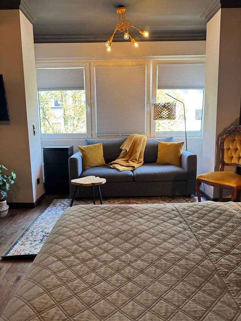 Prenájom bytu 1-izbový 38 m², Oberbilker Allee 39, Düsseldorf, Severné Porýnie - Westfálsko Prenájom bytu 1-izbový 38 m², Oberbilker Allee 39, Düsseldorf, Severné Porýnie - Westfálsko