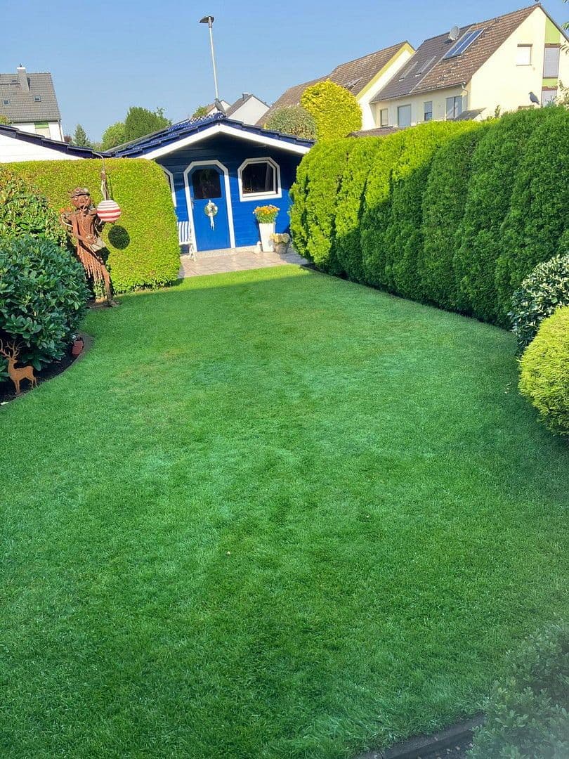 Predaj domu 211 m², pozemek 347 m², Karpfenweg 1, Rodgau, Hesensko Predaj domu 211 m², pozemek 347 m², Karpfenweg 1, Rodgau, Hesensko