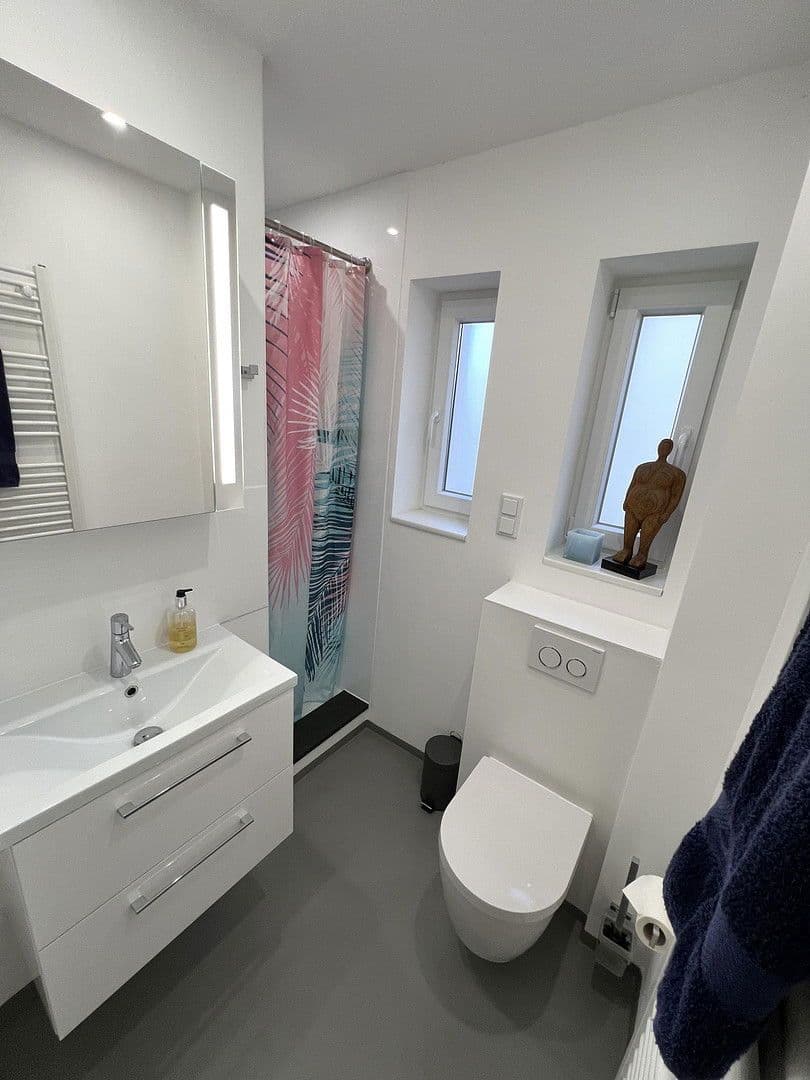 Prenájom bytu 4-izbový 53 m², Tannenbergstr. 15, Siegen, Severné Porýnie - Westfálsko Prenájom bytu 4-izbový 53 m², Tannenbergstr. 15, Siegen, Severné Porýnie - Westfálsko