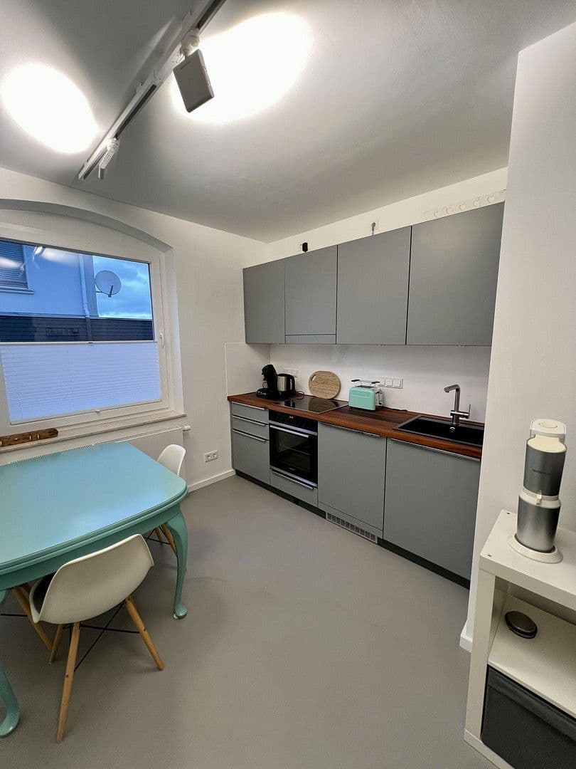 Prenájom bytu 4-izbový 53 m², Tannenbergstr. 15, Siegen, Severné Porýnie - Westfálsko Prenájom bytu 4-izbový 53 m², Tannenbergstr. 15, Siegen, Severné Porýnie - Westfálsko