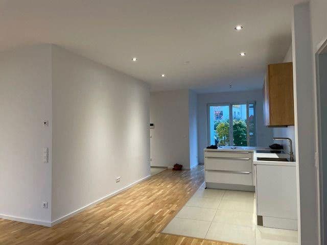 Prenájom bytu 3-izbový 100 m², Friedrich-Engels-Damm 83, Bad Saarow, Brandenbursko Prenájom bytu 3-izbový 100 m², Friedrich-Engels-Damm 83, Bad Saarow, Brandenbursko