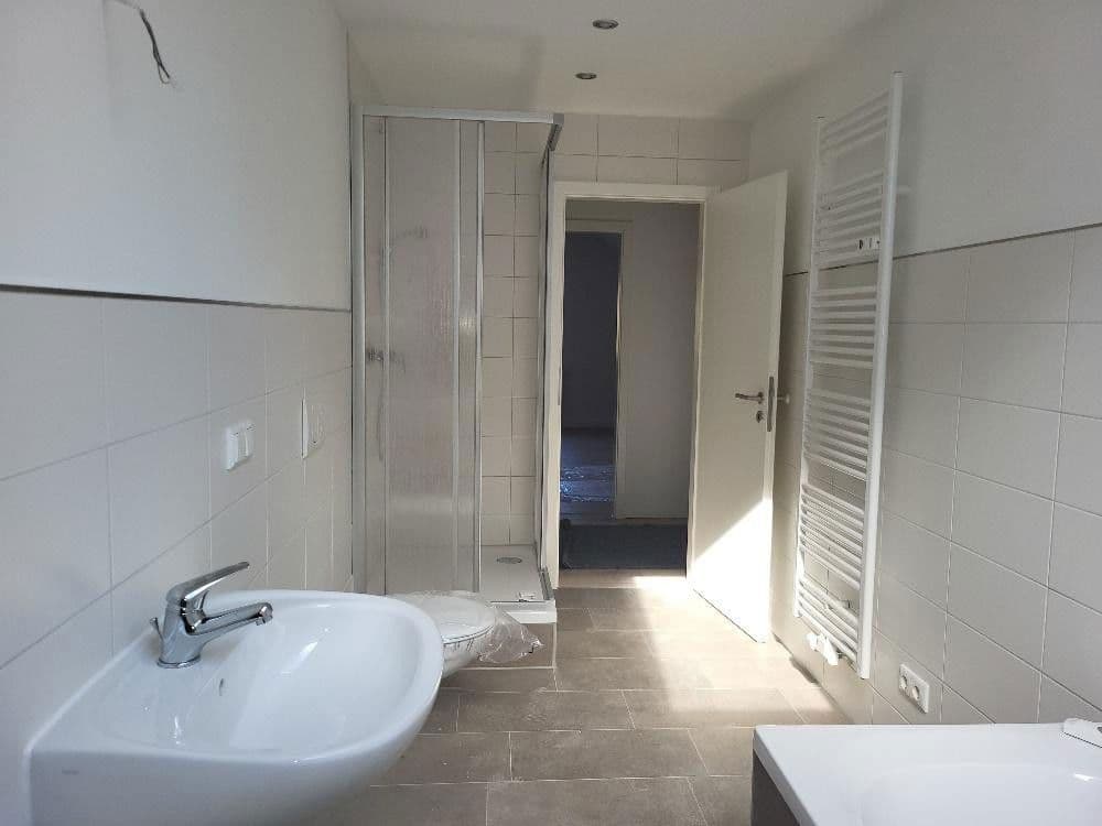 Prenájom bytu 4-izbový 107 m², Waldstraße 12, Greiz, Durínsko Prenájom bytu 4-izbový 107 m², Waldstraße 12, Greiz, Durínsko