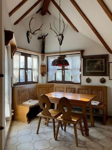 Prenájom domu 200 m², pozemek 1.100 m², Zirndorf, Bavorsko Prenájom domu 200 m², pozemek 1.100 m², Zirndorf, Bavorsko