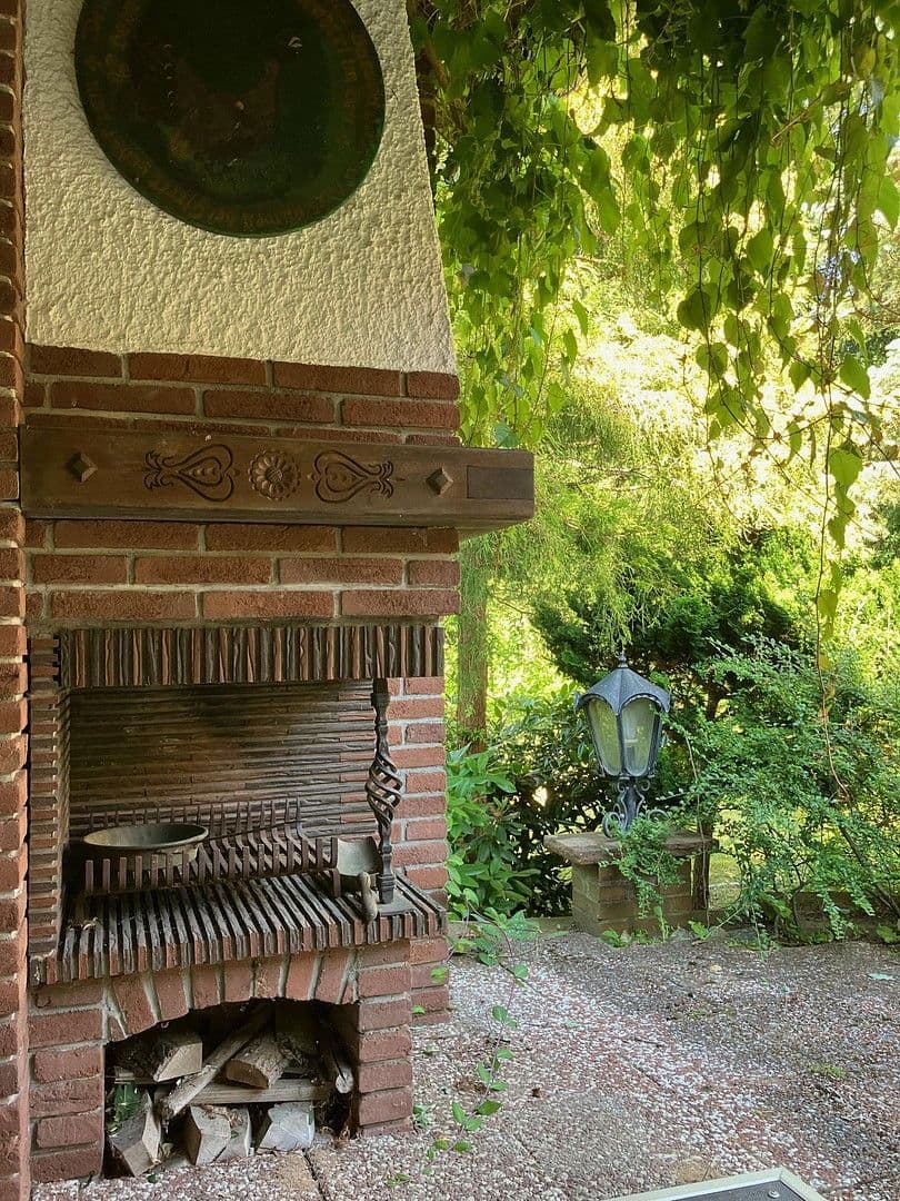 Prenájom domu 200 m², pozemek 1.100 m², Zirndorf, Bavorsko Prenájom domu 200 m², pozemek 1.100 m², Zirndorf, Bavorsko