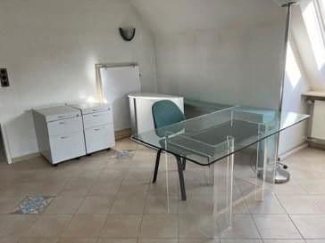 Prenájom domu 200 m², pozemek 1.100 m², Zirndorf, Bavorsko Prenájom domu 200 m², pozemek 1.100 m², Zirndorf, Bavorsko