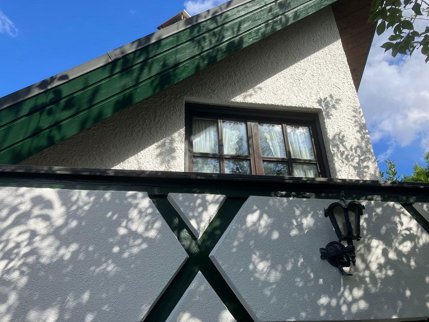 Prenájom domu 200 m², pozemek 1.100 m², Zirndorf, Bavorsko Prenájom domu 200 m², pozemek 1.100 m², Zirndorf, Bavorsko