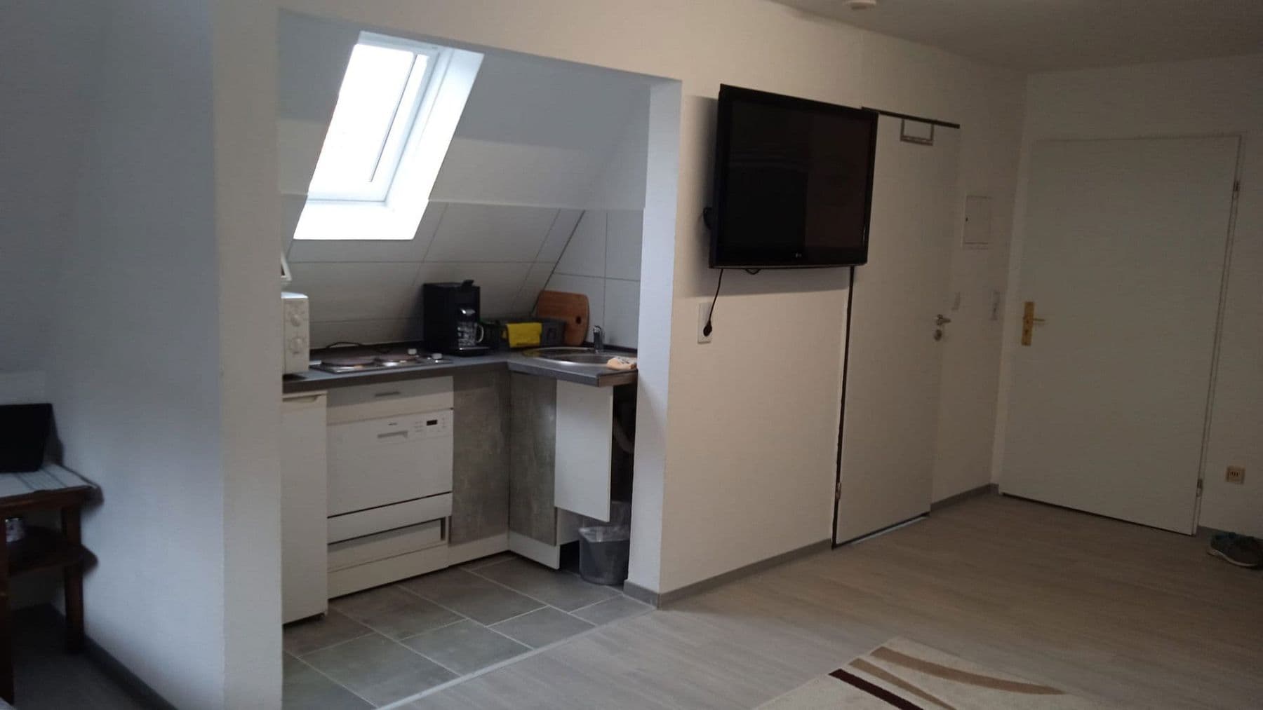 Prenájom bytu 1-izbový 28 m², Heidenheim an der Brenz, Bádensko-Wurttembersko Prenájom bytu 1-izbový 28 m², Heidenheim an der Brenz, Bádensko-Wurttembersko