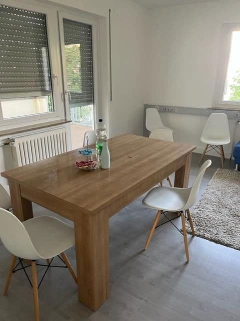 Prenájom bytu 3-izbový 80 m², Schützenstr. 11, Stuttgart, Bádensko-Wurttembersko Prenájom bytu 3-izbový 80 m², Schützenstr. 11, Stuttgart, Bádensko-Wurttembersko