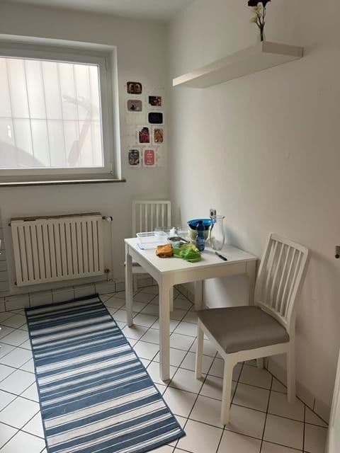 Prenájom bytu 3-izbový 80 m², Schützenstr. 11, Stuttgart, Bádensko-Wurttembersko Prenájom bytu 3-izbový 80 m², Schützenstr. 11, Stuttgart, Bádensko-Wurttembersko