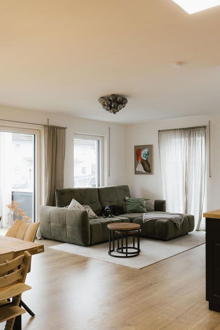 Prenájom bytu 4-izbový 118 m², Hamppstraße 7b, Au in der Hallertau, Bavorsko Prenájom bytu 4-izbový 118 m², Hamppstraße 7b, Au in der Hallertau, Bavorsko