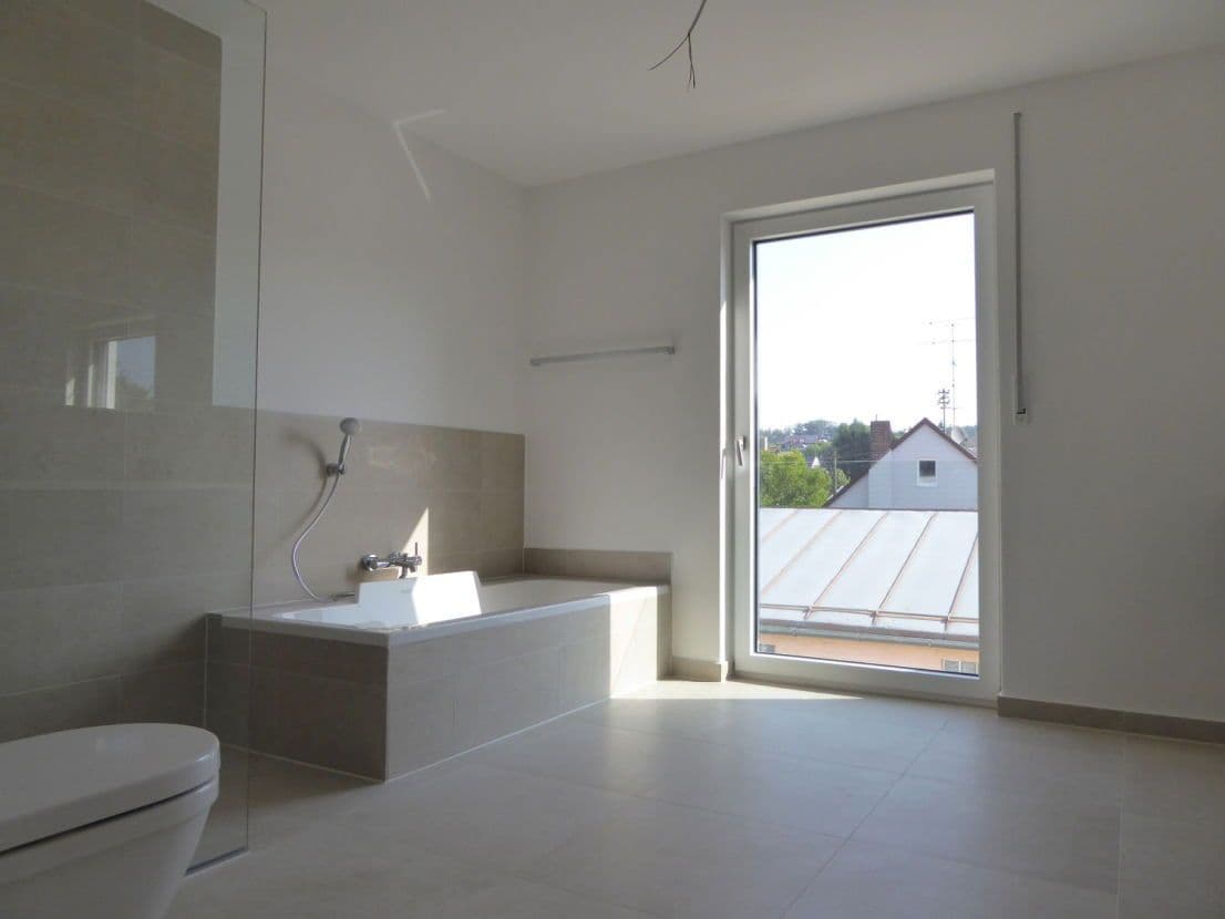 Prenájom bytu 4-izbový 118 m², Hamppstraße 7b, Au in der Hallertau, Bavorsko Prenájom bytu 4-izbový 118 m², Hamppstraße 7b, Au in der Hallertau, Bavorsko