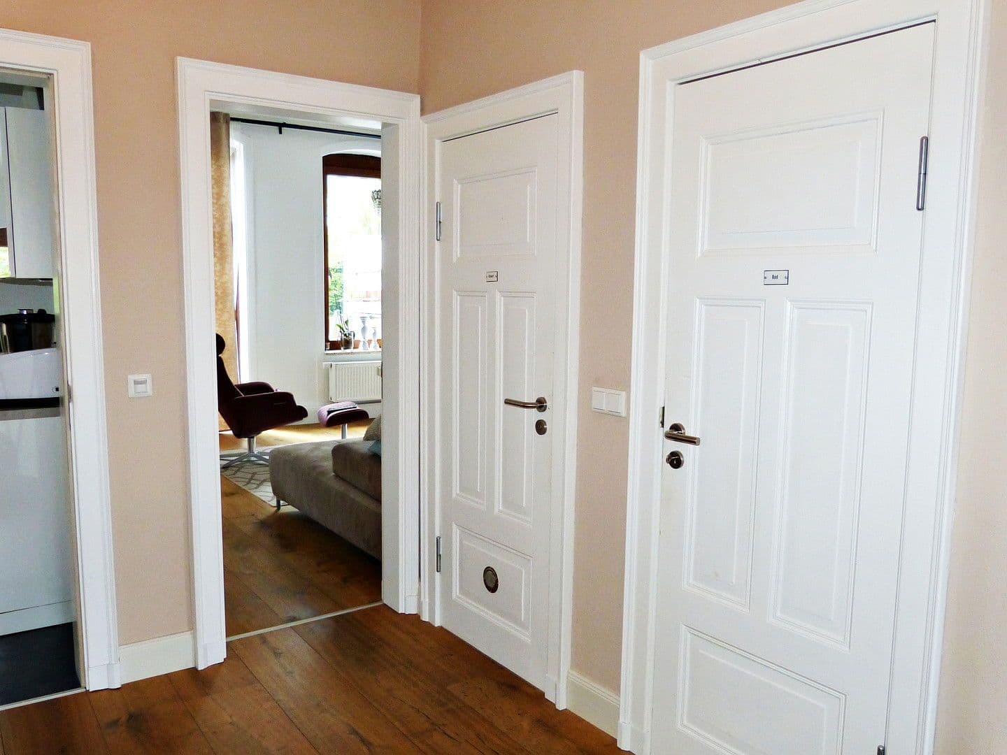 Prenájom bytu 5-izbový 125 m², Hannover, Dolné Sasko Prenájom bytu 5-izbový 125 m², Hannover, Dolné Sasko