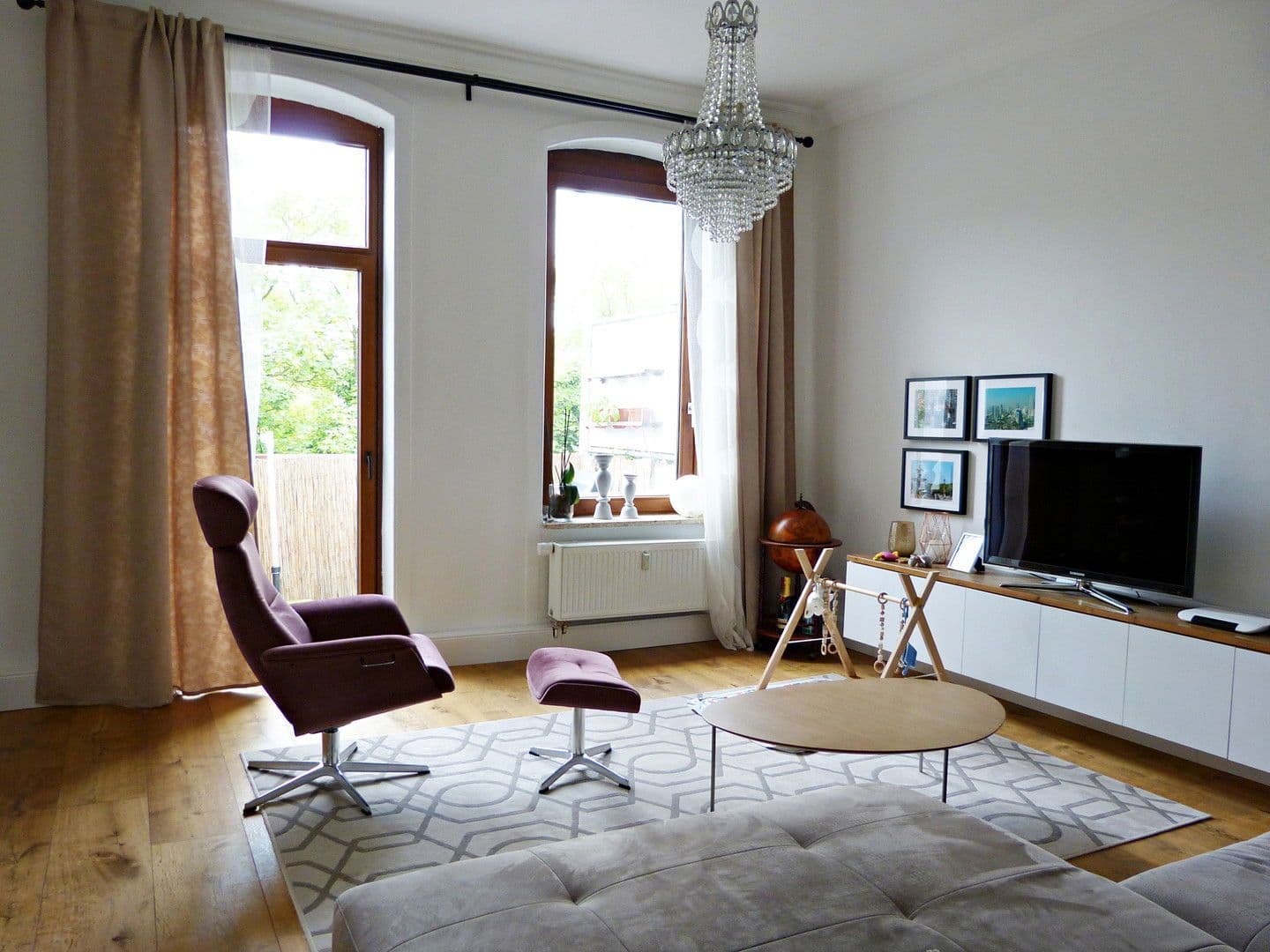 Prenájom bytu 5-izbový 125 m², Hannover, Dolné Sasko Prenájom bytu 5-izbový 125 m², Hannover, Dolné Sasko