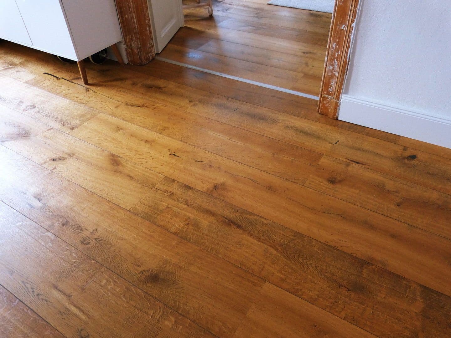 Prenájom bytu 5-izbový 125 m², Hannover, Dolné Sasko Prenájom bytu 5-izbový 125 m², Hannover, Dolné Sasko