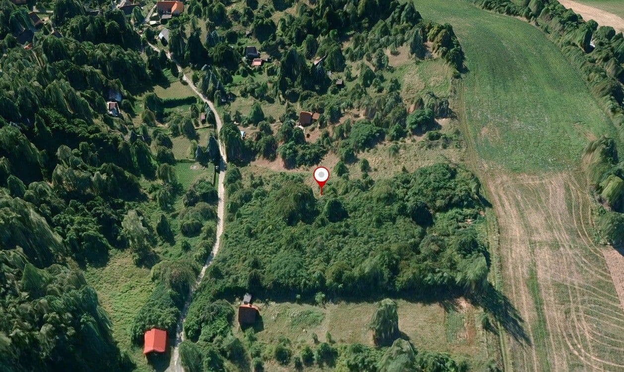 Predaj pozemku 2.065 m², Louštínská, Krušovice, Středočeský kraj Predaj pozemku 2.065 m², Louštínská, Krušovice, Středočeský kraj