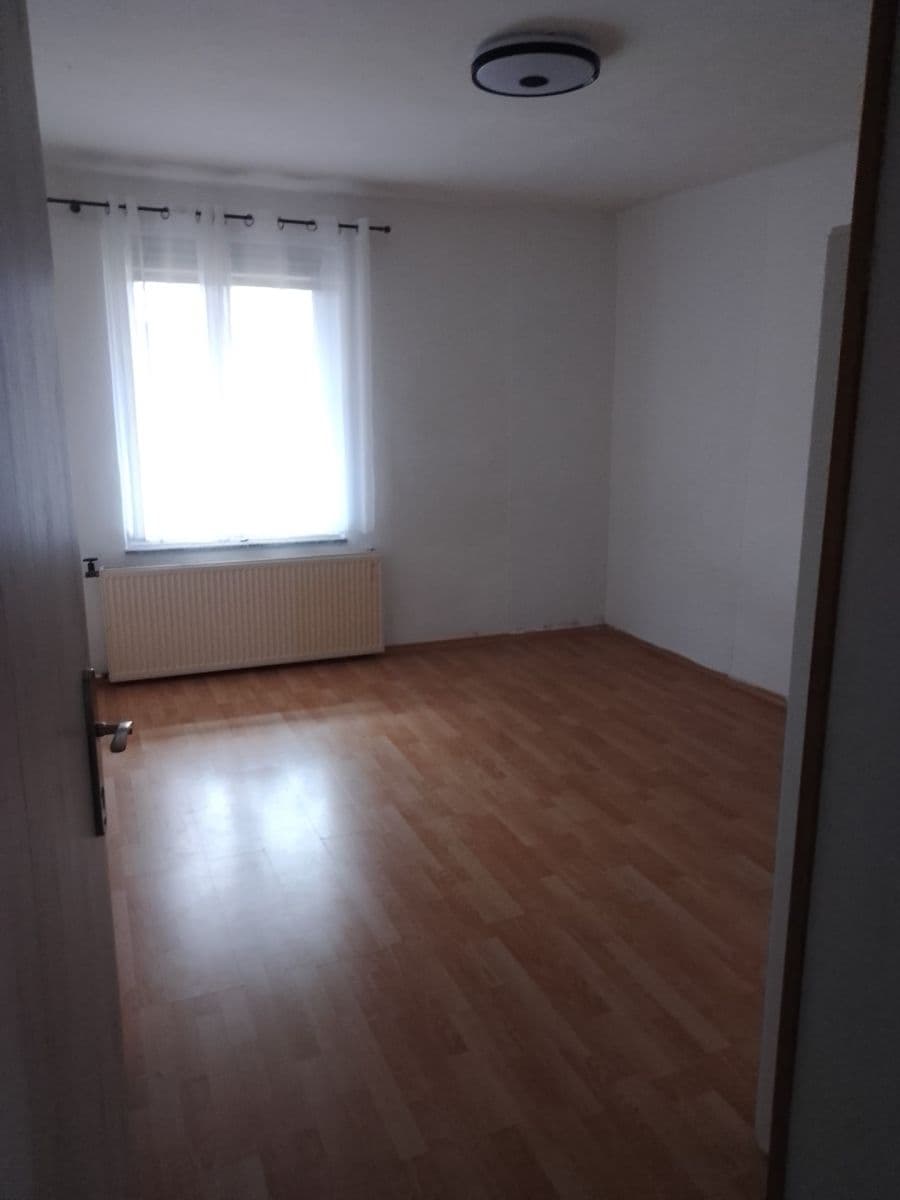 Prenájom bytu 5-izbový 144 m², Chlumany, Jihočeský kraj Prenájom bytu 5-izbový 144 m², Chlumany, Jihočeský kraj