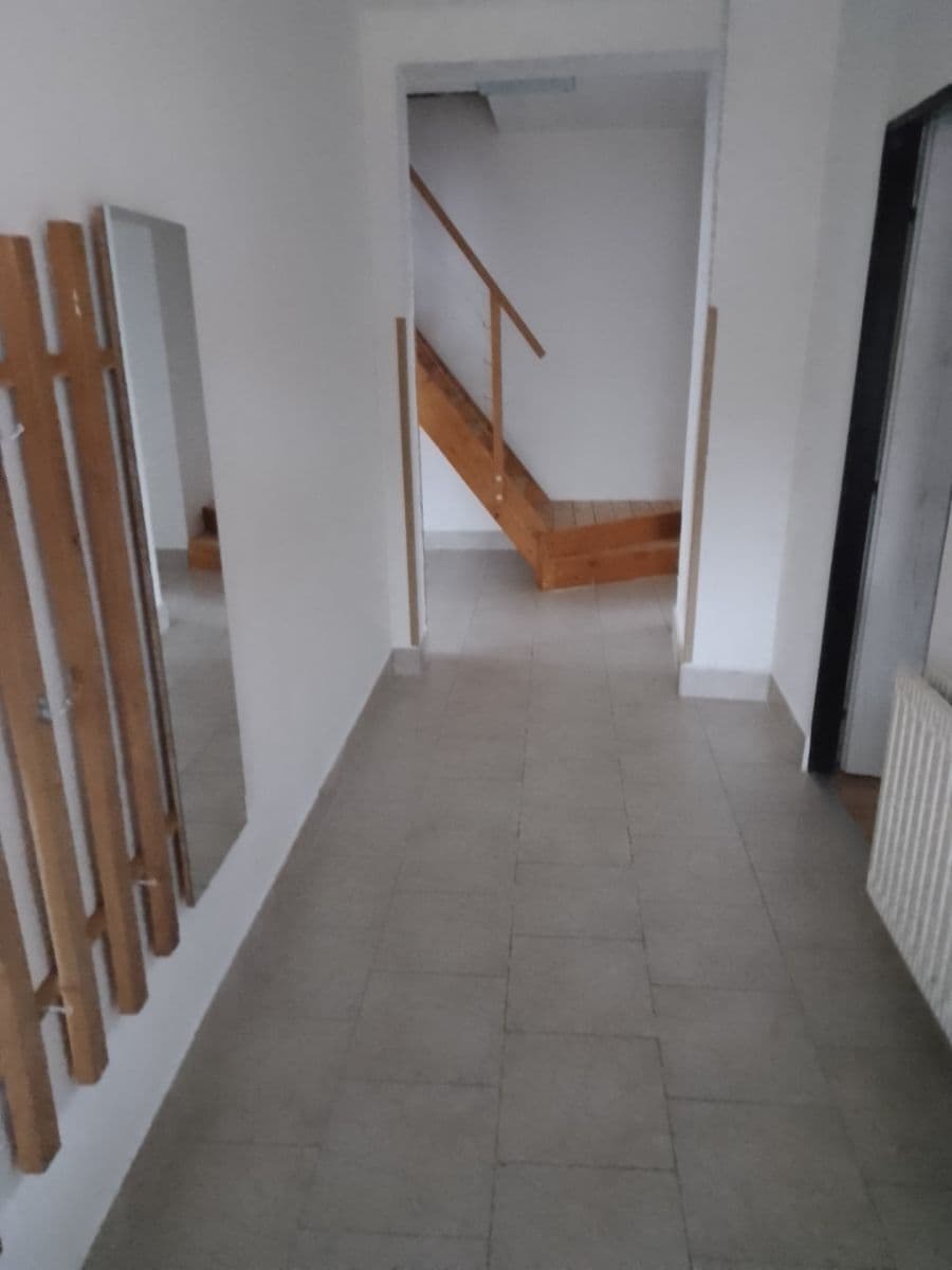 Prenájom bytu 5-izbový 144 m², Chlumany, Jihočeský kraj Prenájom bytu 5-izbový 144 m², Chlumany, Jihočeský kraj