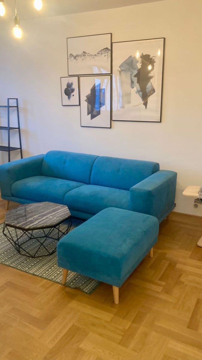 Prenájom bytu 2-izbový 52 m², Chotutická, Praha, Praha Prenájom bytu 2-izbový 52 m², Chotutická, Praha, Praha