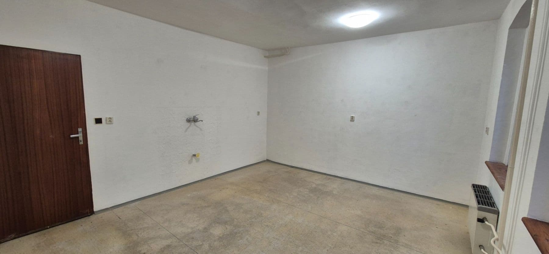 Prenájom nebytového priestoru 34 m², Husova, Nejdek, Karlovarský kraj Prenájom nebytového priestoru 34 m², Husova, Nejdek, Karlovarský kraj