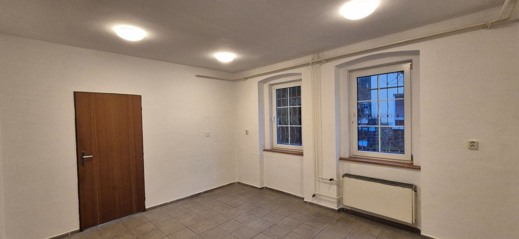 Prenájom nebytového priestoru 34 m², Husova, Nejdek, Karlovarský kraj Prenájom nebytového priestoru 34 m², Husova, Nejdek, Karlovarský kraj