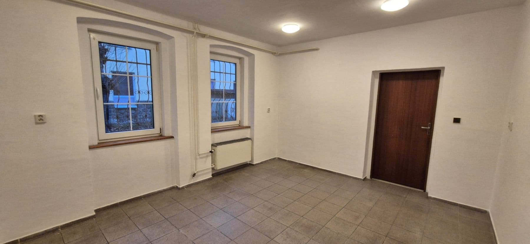 Prenájom nebytového priestoru 34 m², Husova, Nejdek, Karlovarský kraj Prenájom nebytového priestoru 34 m², Husova, Nejdek, Karlovarský kraj