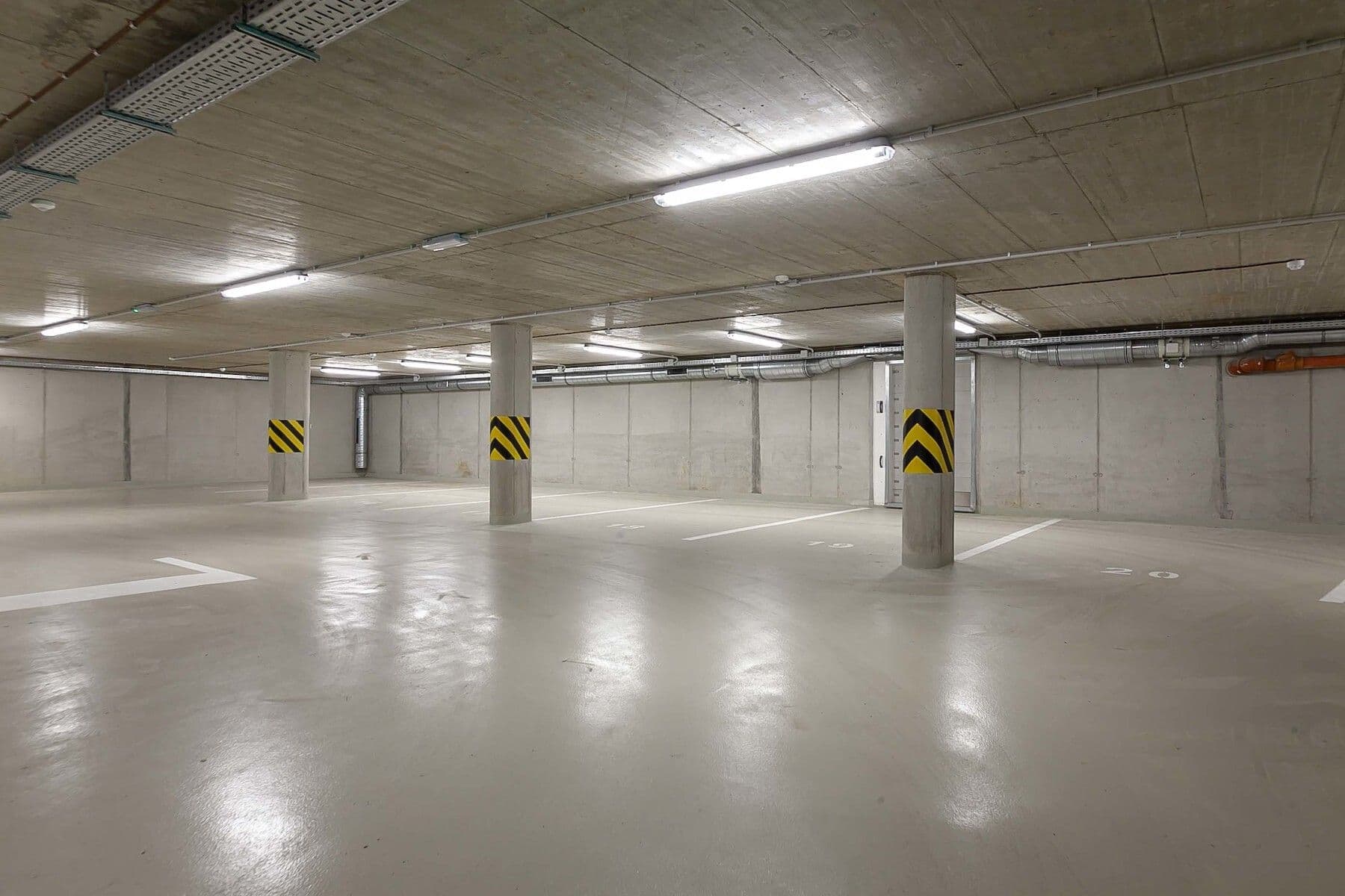 Predaj bytu 4-izbový 114 m², U Hotelu, Praha, Praha Predaj bytu 4-izbový 114 m², U Hotelu, Praha, Praha