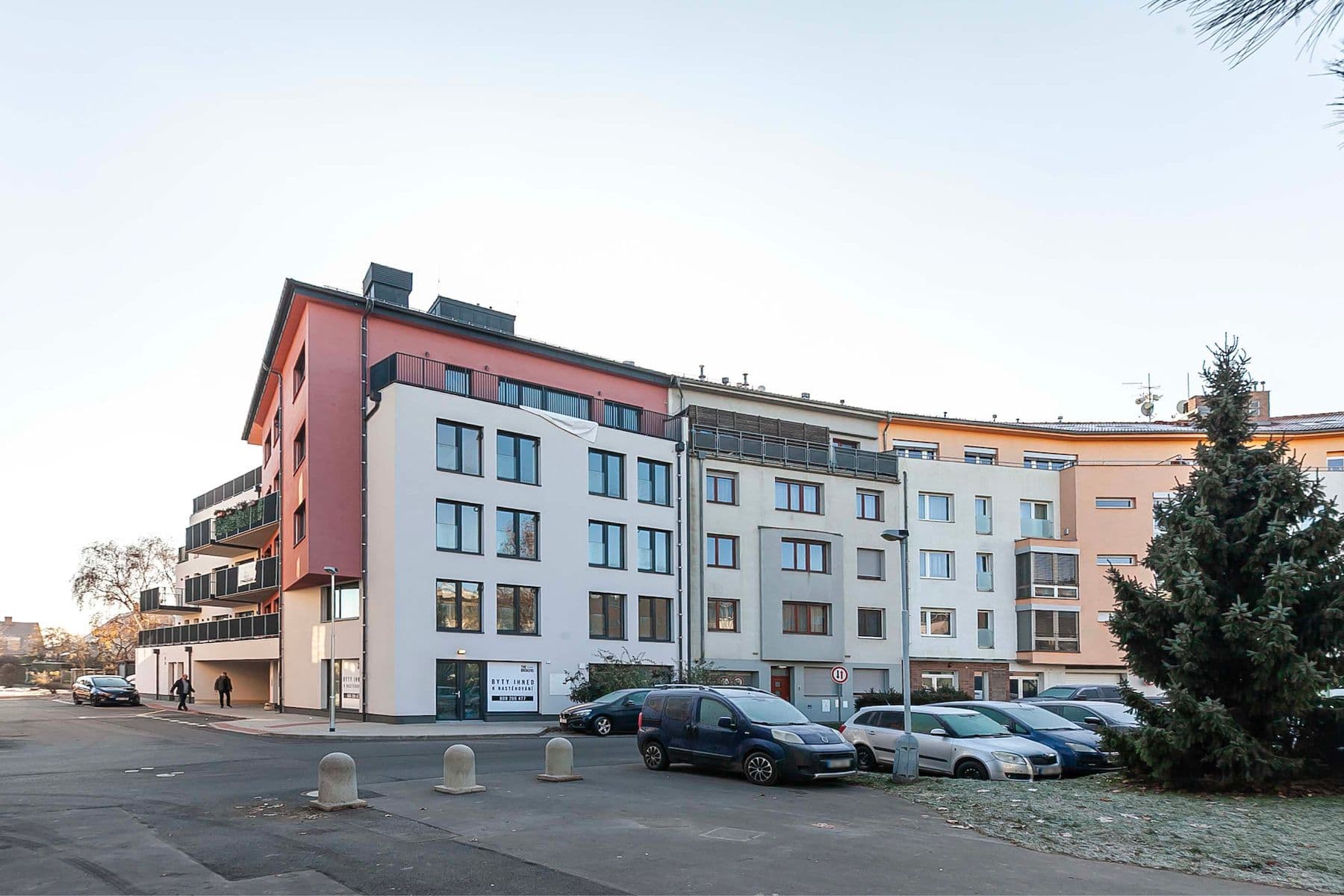 Predaj bytu 4-izbový 114 m², U Hotelu, Praha, Praha Predaj bytu 4-izbový 114 m², U Hotelu, Praha, Praha