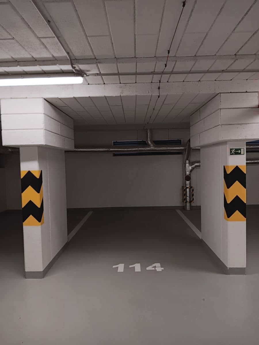 Prenájom garáže 14 m², Miloše Havla, Praha, Praha Prenájom garáže 14 m², Miloše Havla, Praha, Praha