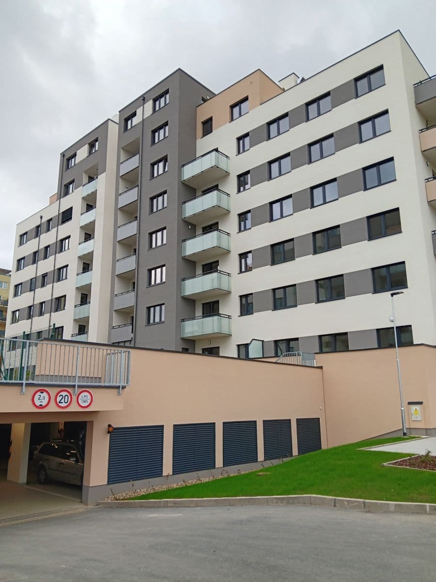 Prenájom garáže 14 m², Miloše Havla, Praha, Praha Prenájom garáže 14 m², Miloše Havla, Praha, Praha