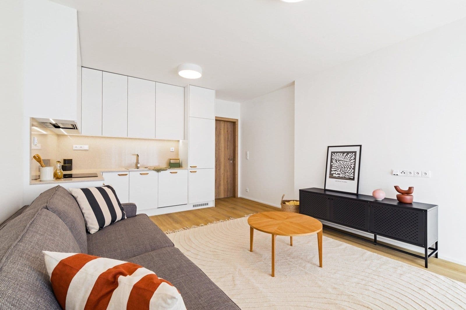 Prenájom bytu 2-izbový 55 m², Vrbenského, Praha, Praha Prenájom bytu 2-izbový 55 m², Vrbenského, Praha, Praha