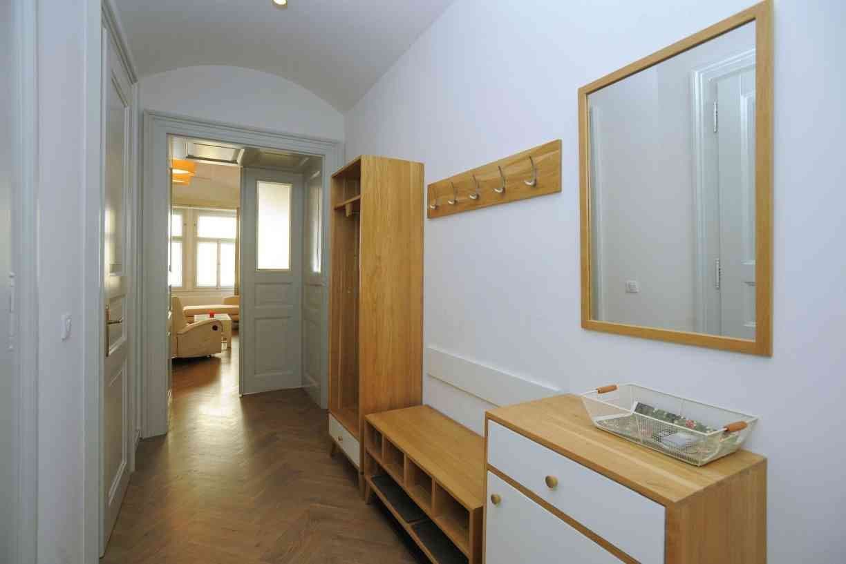 Prenájom bytu 2-izbový 84 m², Žatecká, Praha, Praha Prenájom bytu 2-izbový 84 m², Žatecká, Praha, Praha
