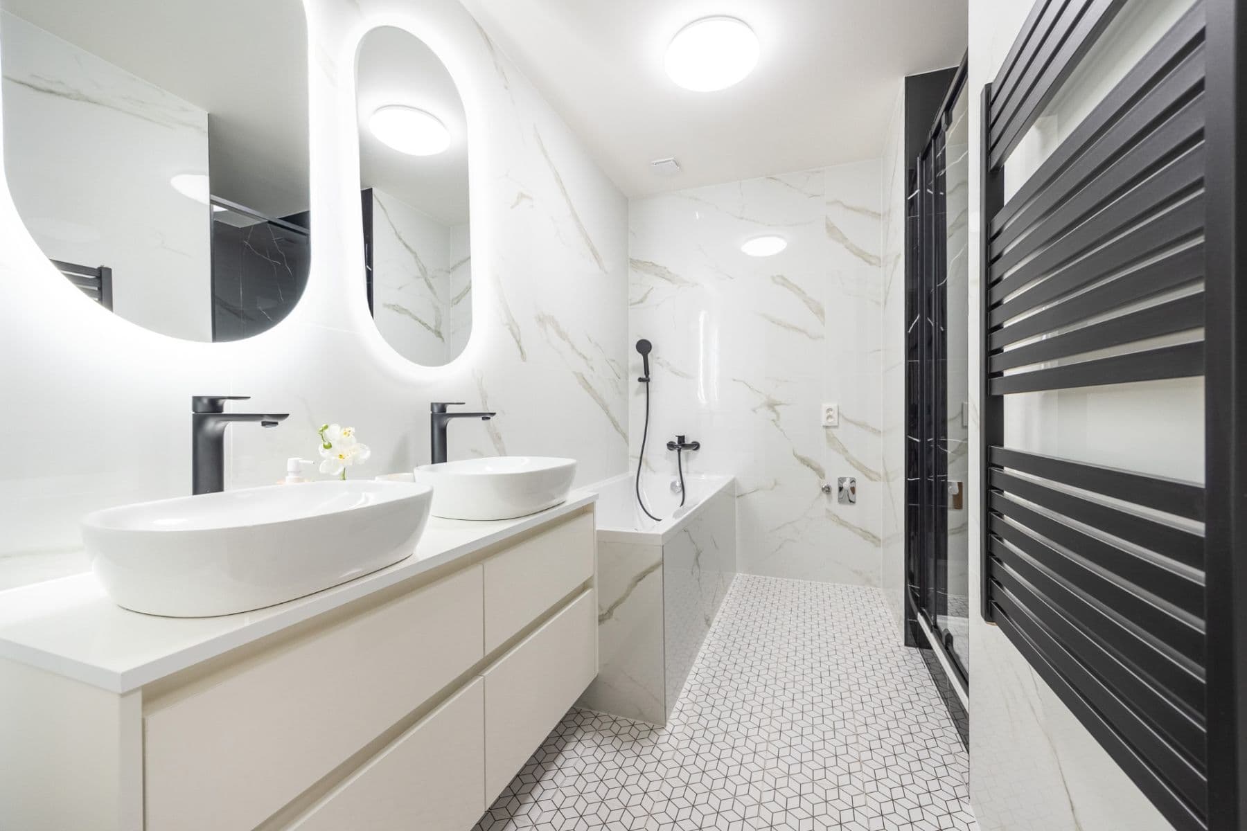 Predaj bytu 4-izbový 87 m², Hurbanova, Praha, Praha Predaj bytu 4-izbový 87 m², Hurbanova, Praha, Praha