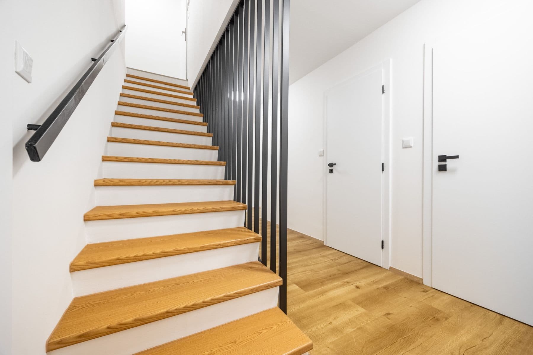 Predaj bytu 4-izbový 87 m², Hurbanova, Praha, Praha Predaj bytu 4-izbový 87 m², Hurbanova, Praha, Praha