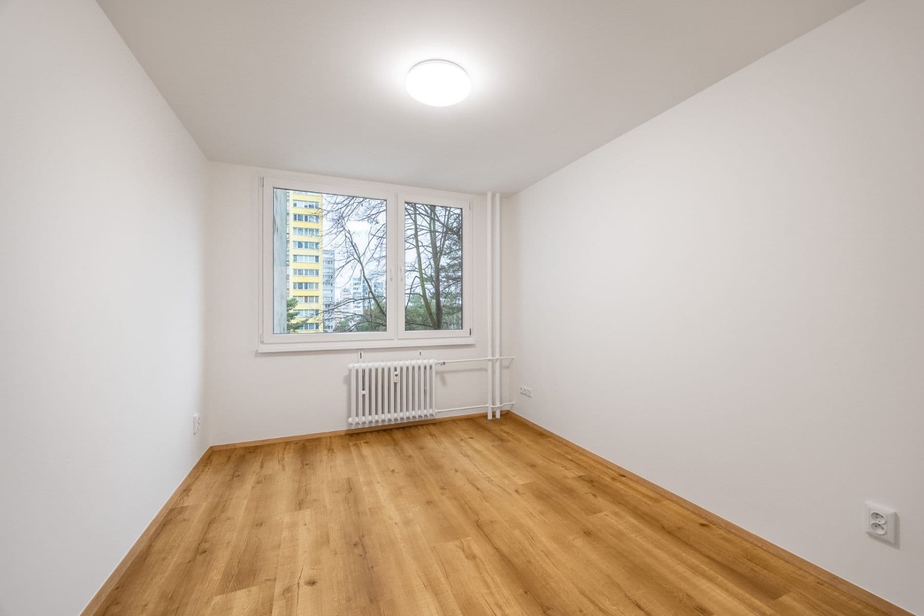 Predaj bytu 4-izbový 87 m², Hurbanova, Praha, Praha Predaj bytu 4-izbový 87 m², Hurbanova, Praha, Praha