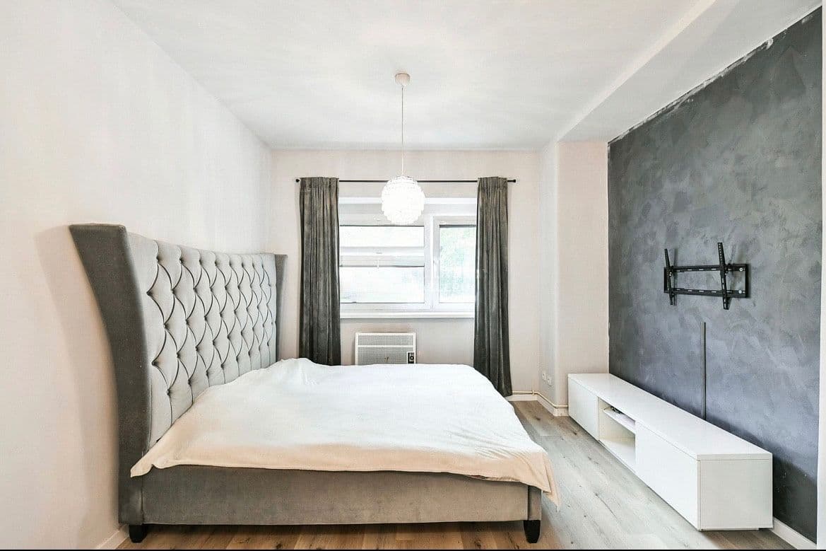 Prenájom bytu 1-izbový 45 m², Na Bitevní pláni, Praha, Praha Prenájom bytu 1-izbový 45 m², Na Bitevní pláni, Praha, Praha