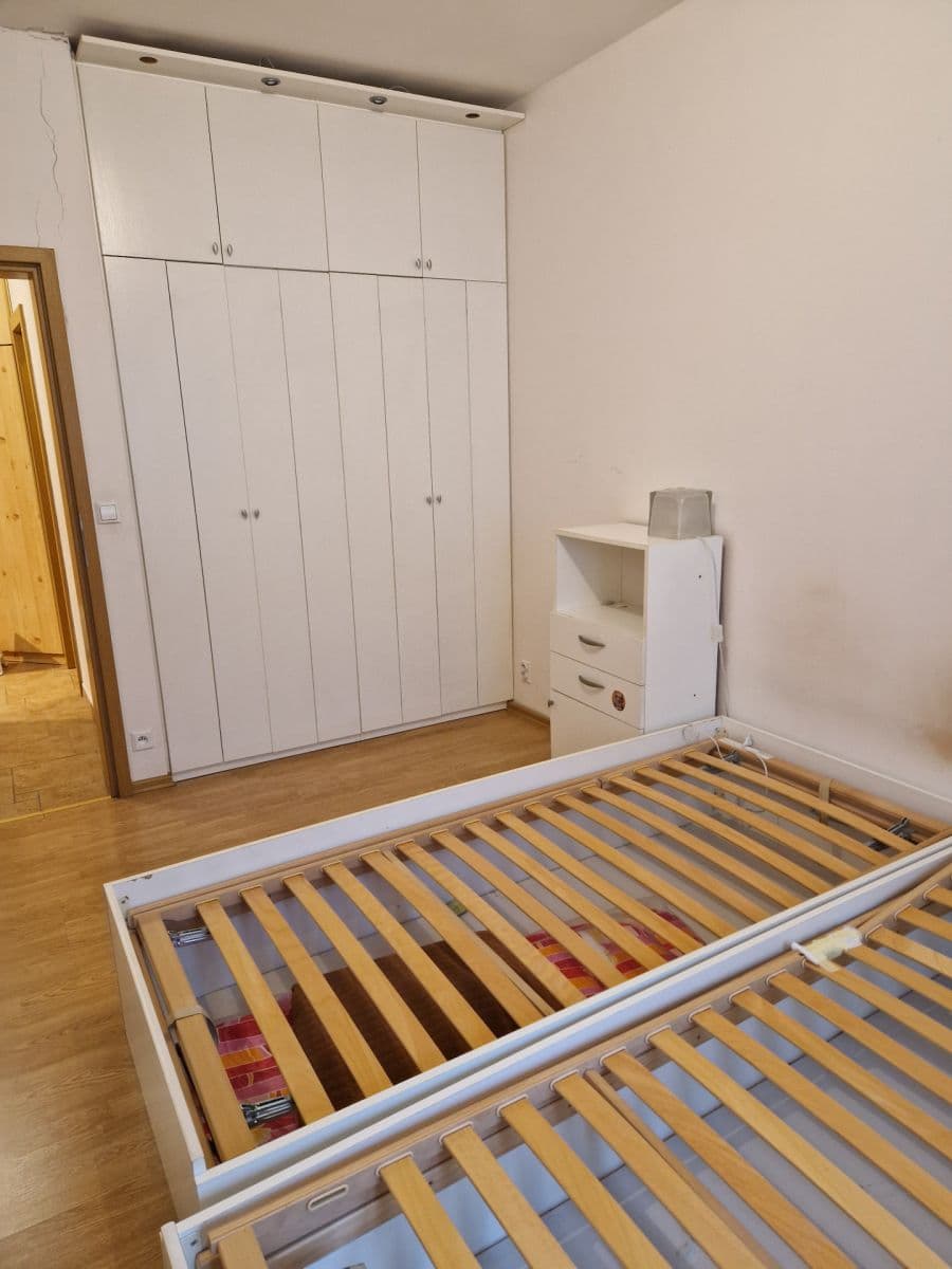 Prenájom bytu 2-izbový 56 m², Pelušková, Praha, Praha Prenájom bytu 2-izbový 56 m², Pelušková, Praha, Praha