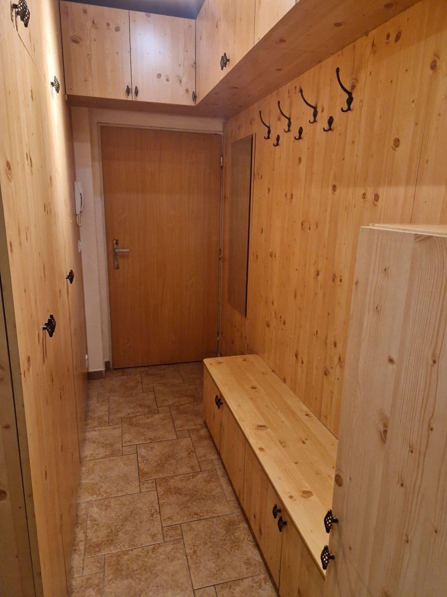 Prenájom bytu 2-izbový 56 m², Pelušková, Praha, Praha Prenájom bytu 2-izbový 56 m², Pelušková, Praha, Praha