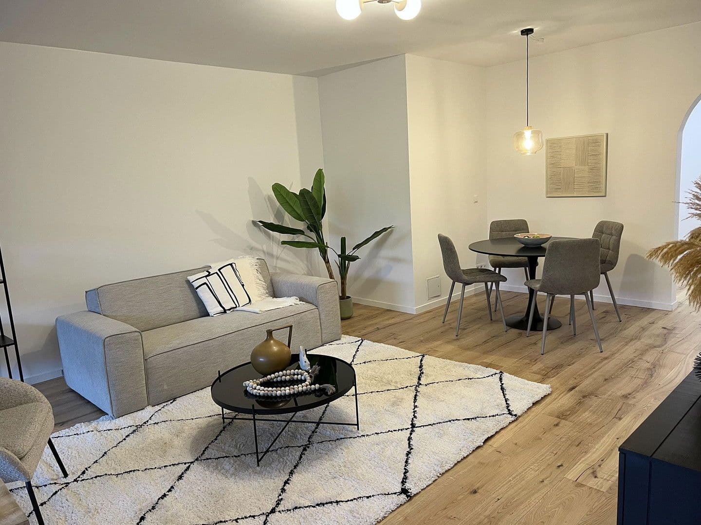 Predaj bytu 3-izbový 84 m², Meerbusch, Severné Porýnie - Westfálsko Predaj bytu 3-izbový 84 m², Meerbusch, Severné Porýnie - Westfálsko