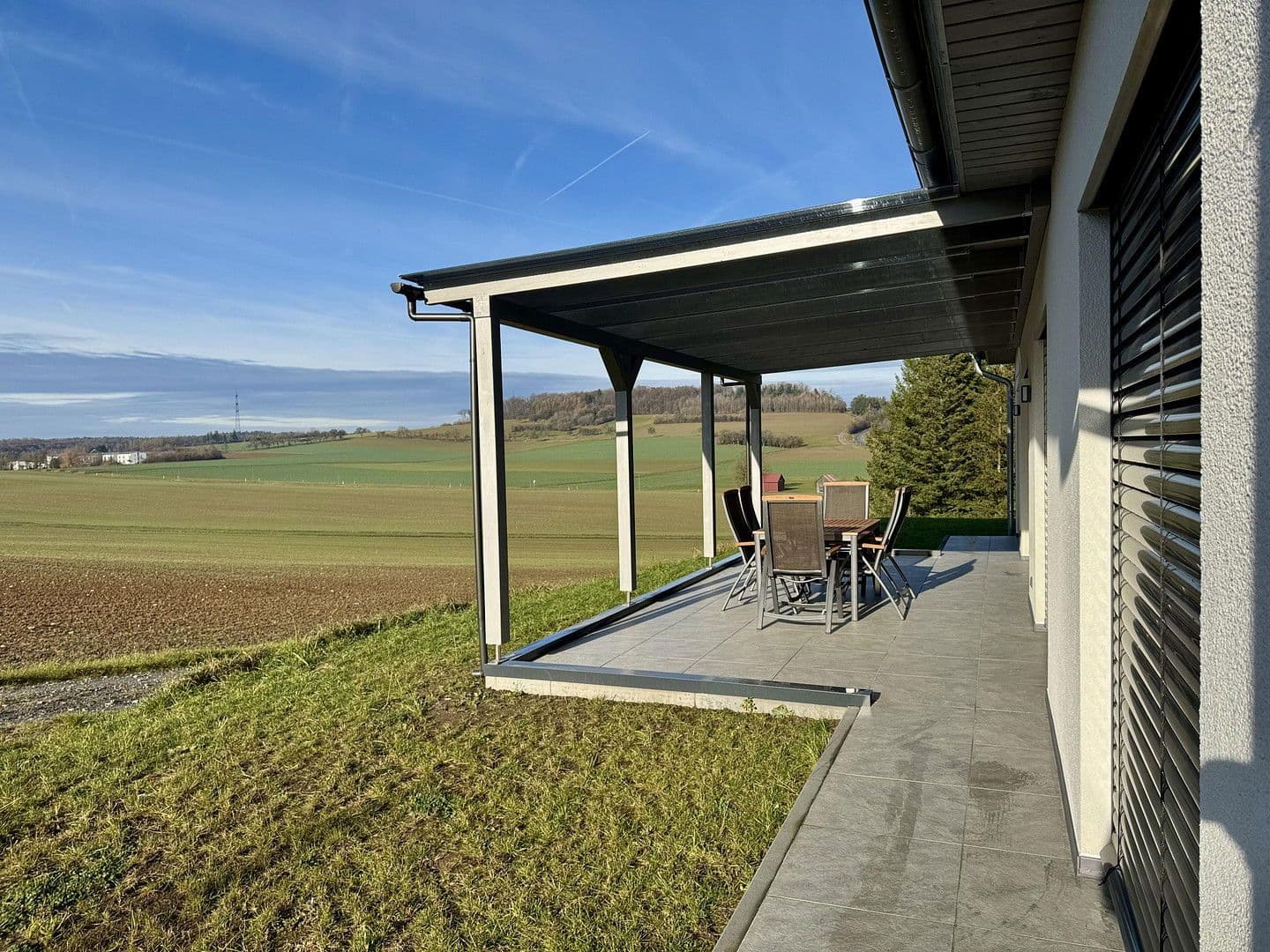 Predaj domu 150 m², pozemek 700 m², Buchen (Odenwald), Bádensko-Wurttembersko Predaj domu 150 m², pozemek 700 m², Buchen (Odenwald), Bádensko-Wurttembersko
