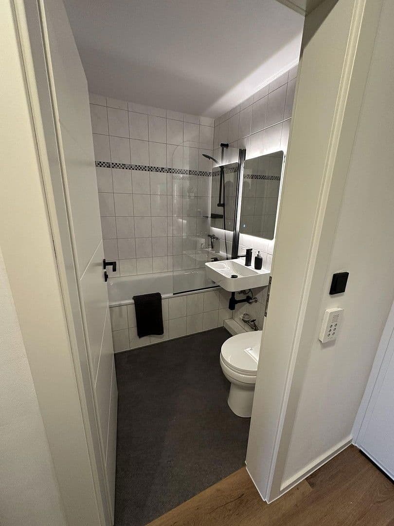 Prenájom bytu 1-izbový 30 m², Rudolfstr. 1, Planegg, Bavorsko Prenájom bytu 1-izbový 30 m², Rudolfstr. 1, Planegg, Bavorsko