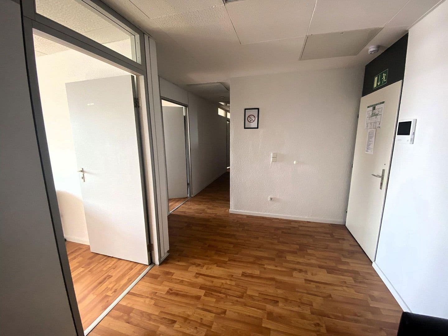 Prenájom bytu 4-izbový 102 m², Allee 40, Heilbronn, Bádensko-Wurttembersko Prenájom bytu 4-izbový 102 m², Allee 40, Heilbronn, Bádensko-Wurttembersko