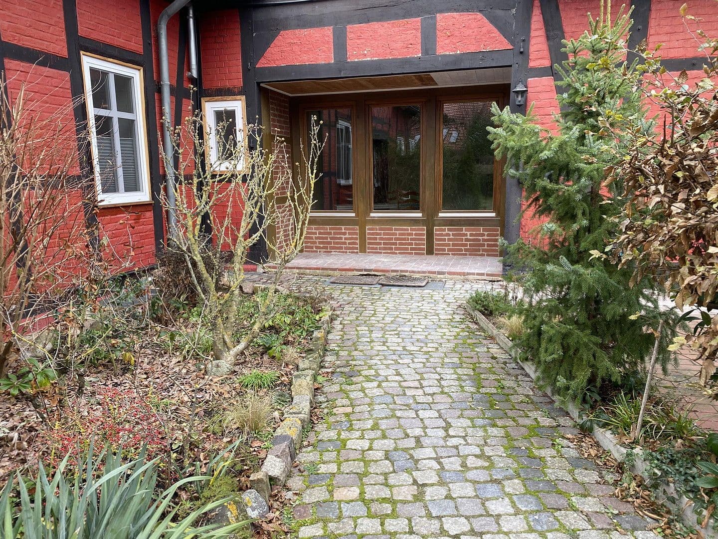 Prenájom bytu 2-izbový 77 m², Lehrte, Dolné Sasko Prenájom bytu 2-izbový 77 m², Lehrte, Dolné Sasko