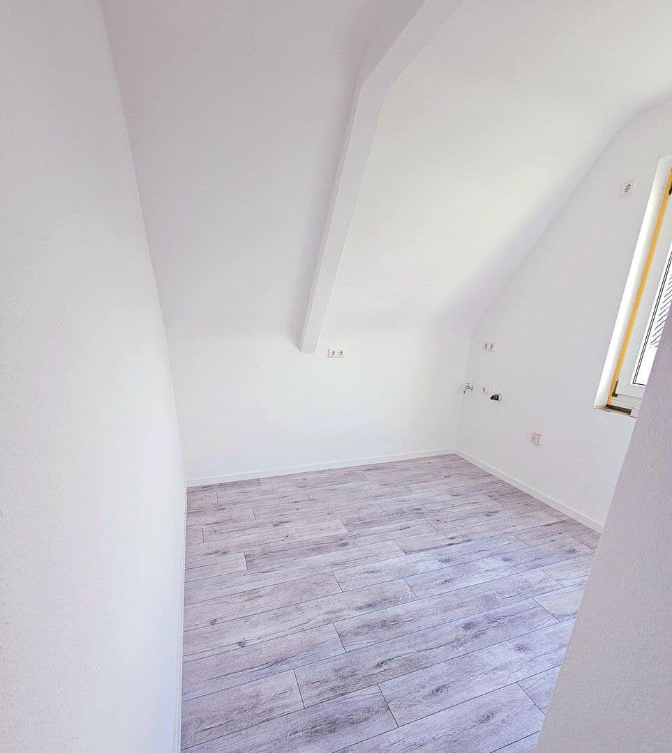 Prenájom bytu 4-izbový 85 m², Obereisesheimerstraße 21, Heilbronn Neckargartach, Bádensko-Wurttembersko Prenájom bytu 4-izbový 85 m², Obereisesheimerstraße 21, Heilbronn Neckargartach, Bádensko-Wurttembersko