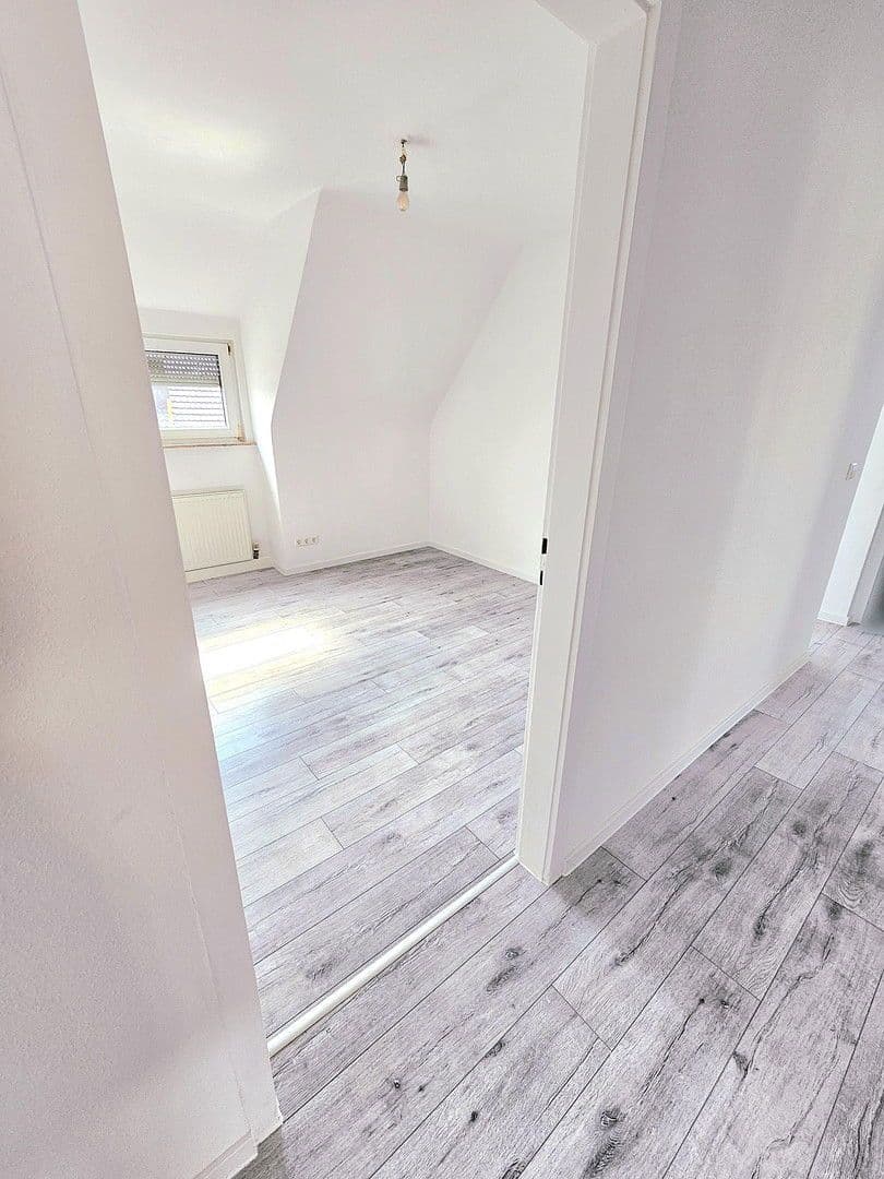 Prenájom bytu 4-izbový 85 m², Obereisesheimerstraße 21, Heilbronn Neckargartach, Bádensko-Wurttembersko Prenájom bytu 4-izbový 85 m², Obereisesheimerstraße 21, Heilbronn Neckargartach, Bádensko-Wurttembersko