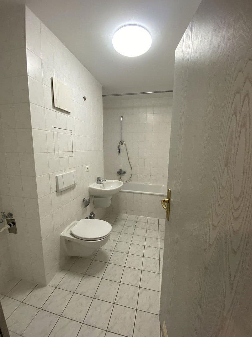 Prenájom bytu 3-izbový 79 m², Friedrichstraße 46a, Erkner, Brandenbursko Prenájom bytu 3-izbový 79 m², Friedrichstraße 46a, Erkner, Brandenbursko