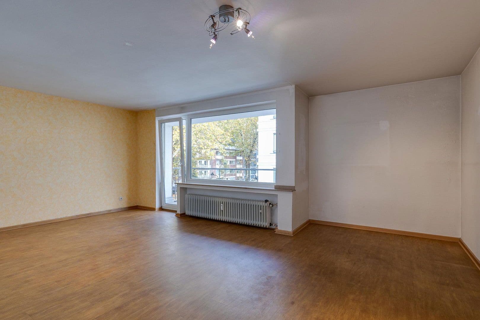 Predaj bytu 3-izbový 122 m², Graf-Recke-Str. 67, Düsseldorf, Severné Porýnie - Westfálsko Predaj bytu 3-izbový 122 m², Graf-Recke-Str. 67, Düsseldorf, Severné Porýnie - Westfálsko