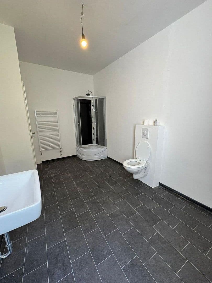 Prenájom bytu 3-izbový 87 m², Haddenbacherstr.93, Remscheid, Severné Porýnie - Westfálsko Prenájom bytu 3-izbový 87 m², Haddenbacherstr.93, Remscheid, Severné Porýnie - Westfálsko